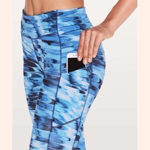 Lululemon Speed Up Crop 21" Tidal Multi Blue Size 10 Excellent Condition!